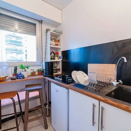 Large Bright Studio In Montmartre Paris